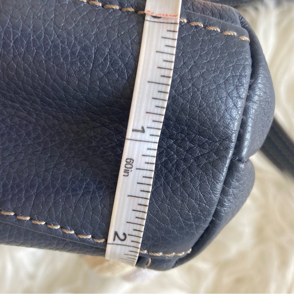 TIGNANELLO 100% LEATHER TRAVEL/EVERY DAY ADJUSTABLE CROSSBODY/SHOULDER B… - Picture 6 of 17
